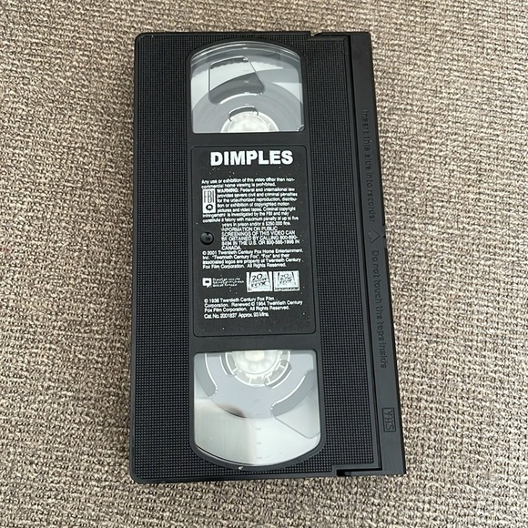 5/$25 Shirley Temple in Dimples VHS Movie 1936 Remake 20th Century Fox - Picture 3 of 4